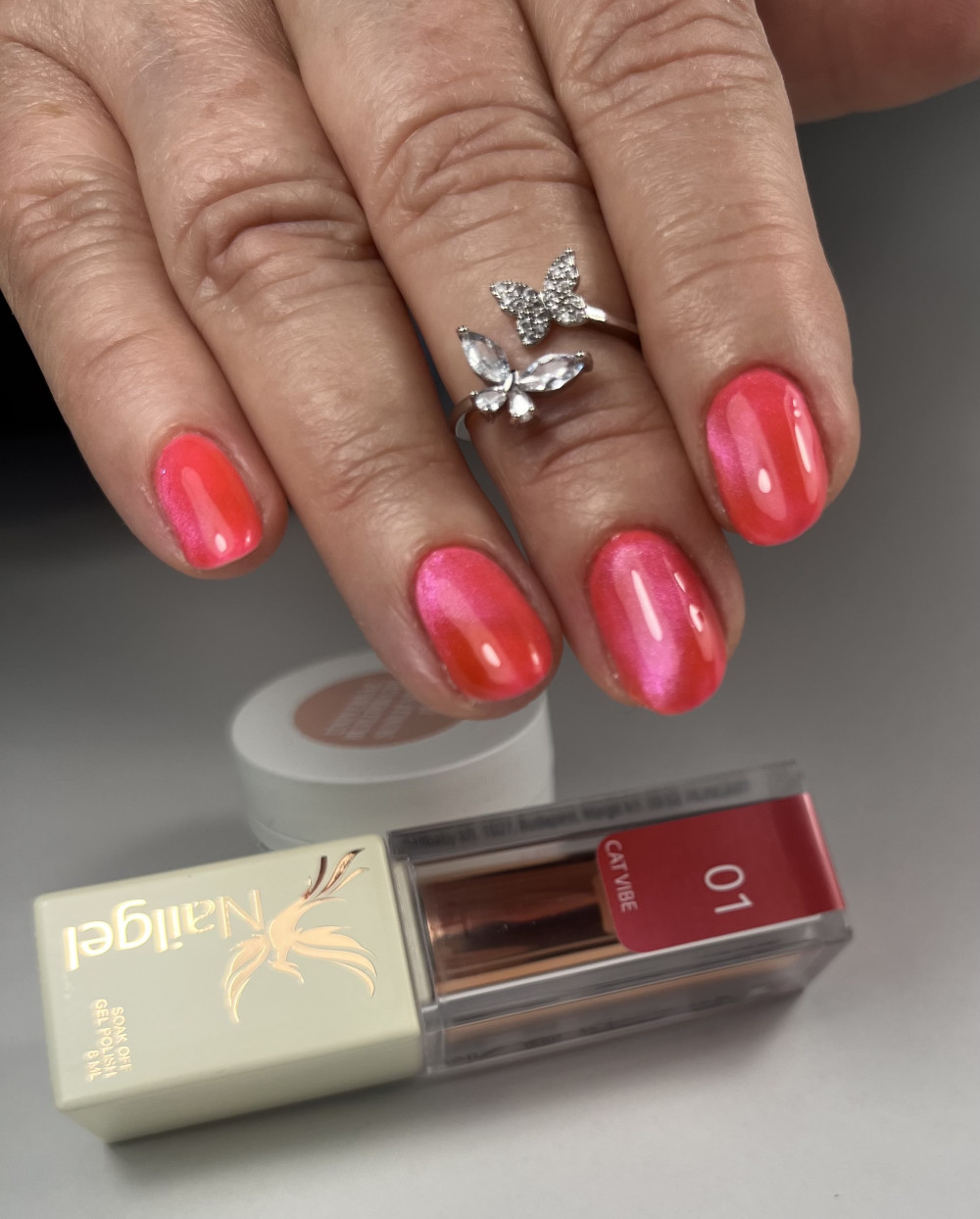 Cat Vibe 01 gél lakk 8 Ml
