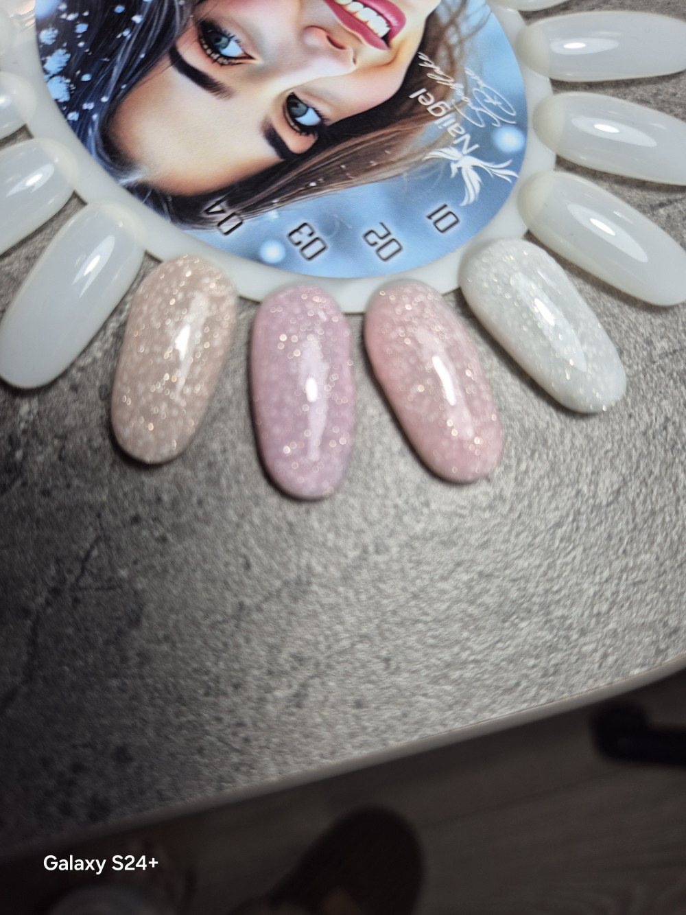   Snowflake base 4 darabos  kollekció pumpás tégelyben, ajándék margarétával
